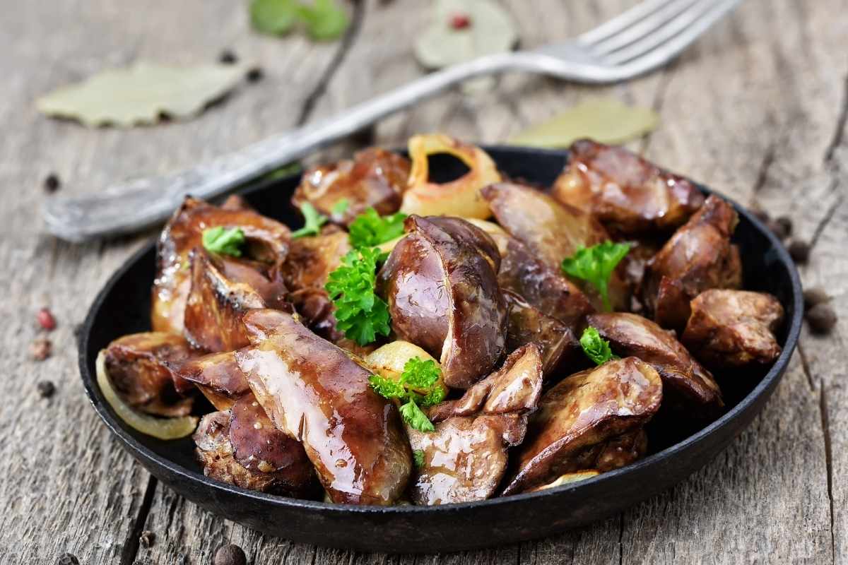 Easy Pan Fried Chicken Livers Recipe IzzyCooking