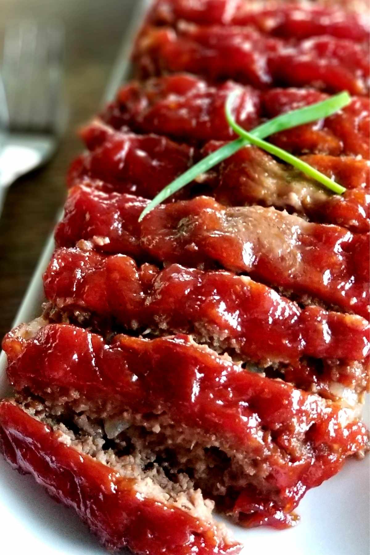 If you haven’t tried Cracker Barrel Meatloaf, you’re in for a treat. It’s full of savory flavors and its secret ingredient is Ritz crackers!  It takes a little over an hour to make, so with some prep work done ahead of time, it’s an easy dish to serve on a weeknight.