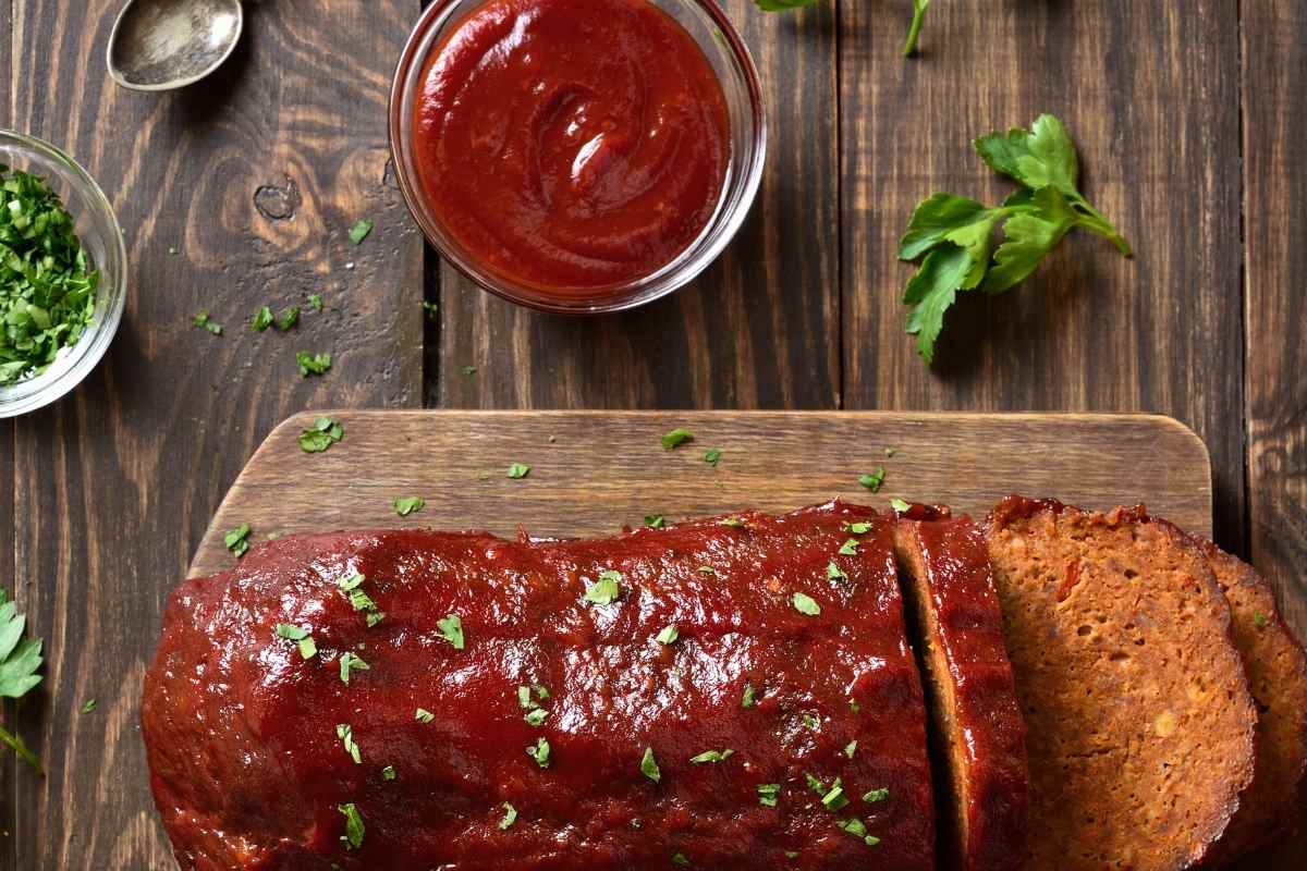 The Best Meatloaf Glaze (Easy Meatloaf Sauce) IzzyCooking