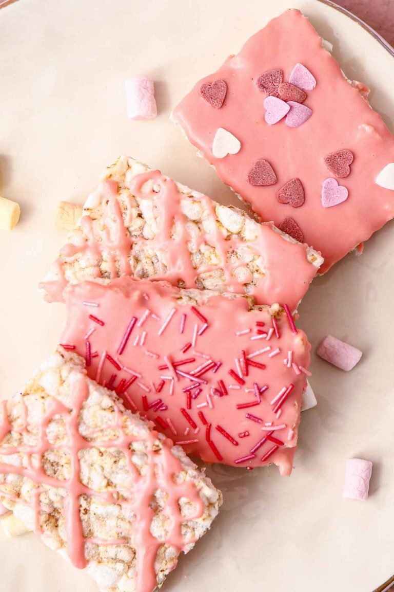 16 Easy Pink Desserts That Are Delicious and Beautiful IzzyCooking