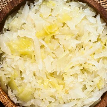 Full of salty and sour flavors, sauerkraut is a crunchy and savory dish that can be enjoyed with many foods. From sausages to soups, it has a distinctive tangy flavor that’s delicious!