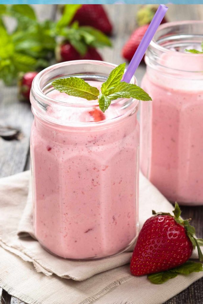 Homemade Mcdonalds Strawberry Milkshake In The Blender