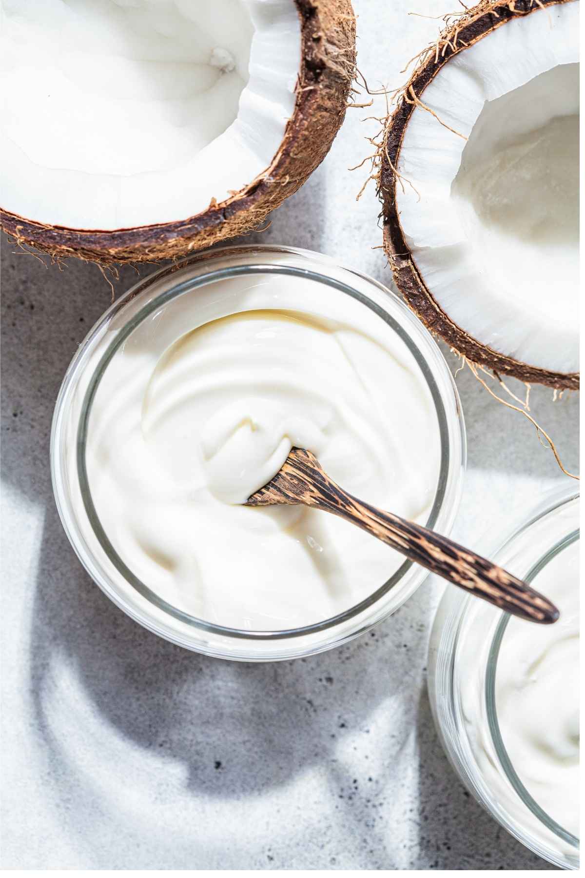 17 Best Sour Cream Substitutes (for Baking and Other Occasions