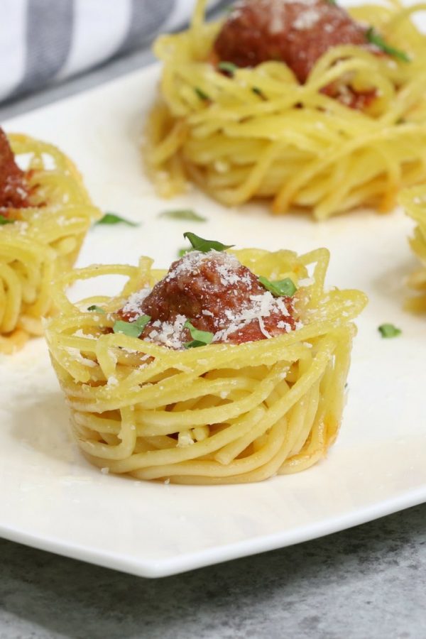 Baked Spaghetti and Meatball Cups