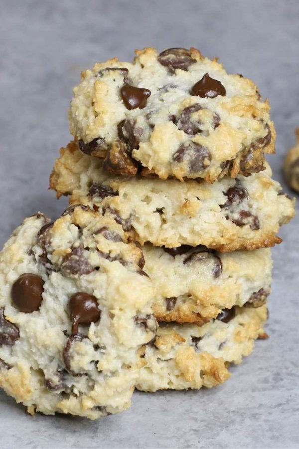 4-Ingredient Almond Joy Cookies