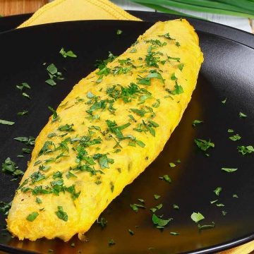 Give your breakfast that je ne sais quoi with a perfect French Omelette. It may sound fancy, but this simple recipe can be mastered by beginners, once they’ve learned the proper technique. All it takes is a bit of practice.