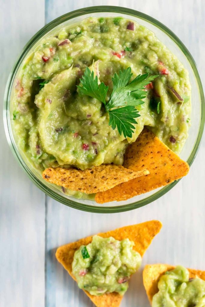 Simple Homemade Guacamole Dip