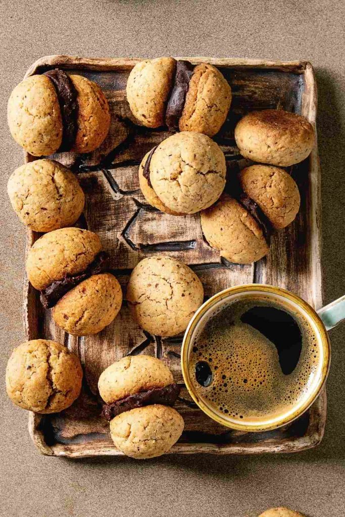 Italian Cookies (Baci di Dama)