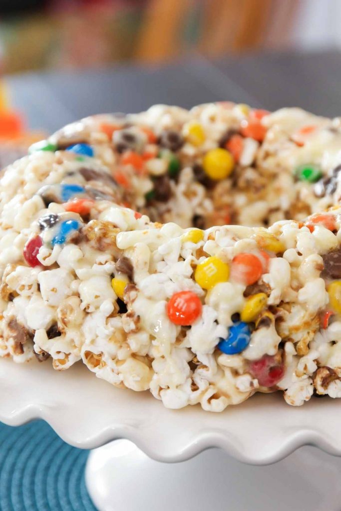 Easy Popcorn Cake