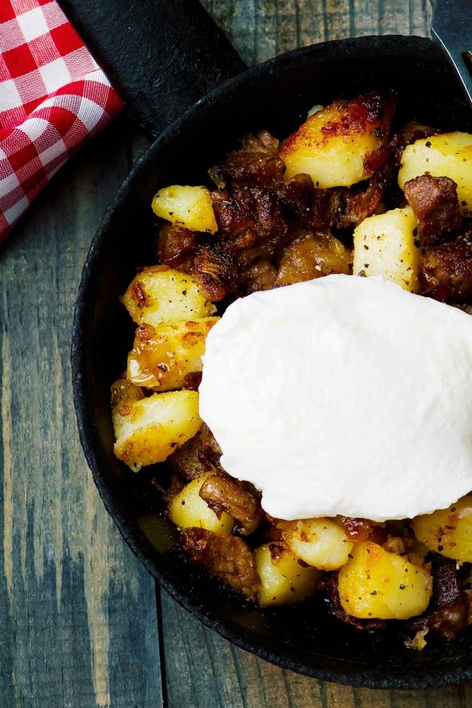 Corned Beef Hash Recipe with Horseradish Cream Sauce