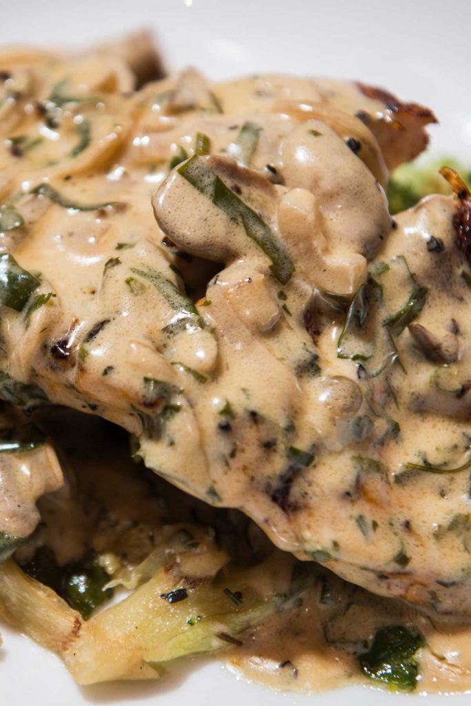 Creamy Spinach Mushroom Pork Chops