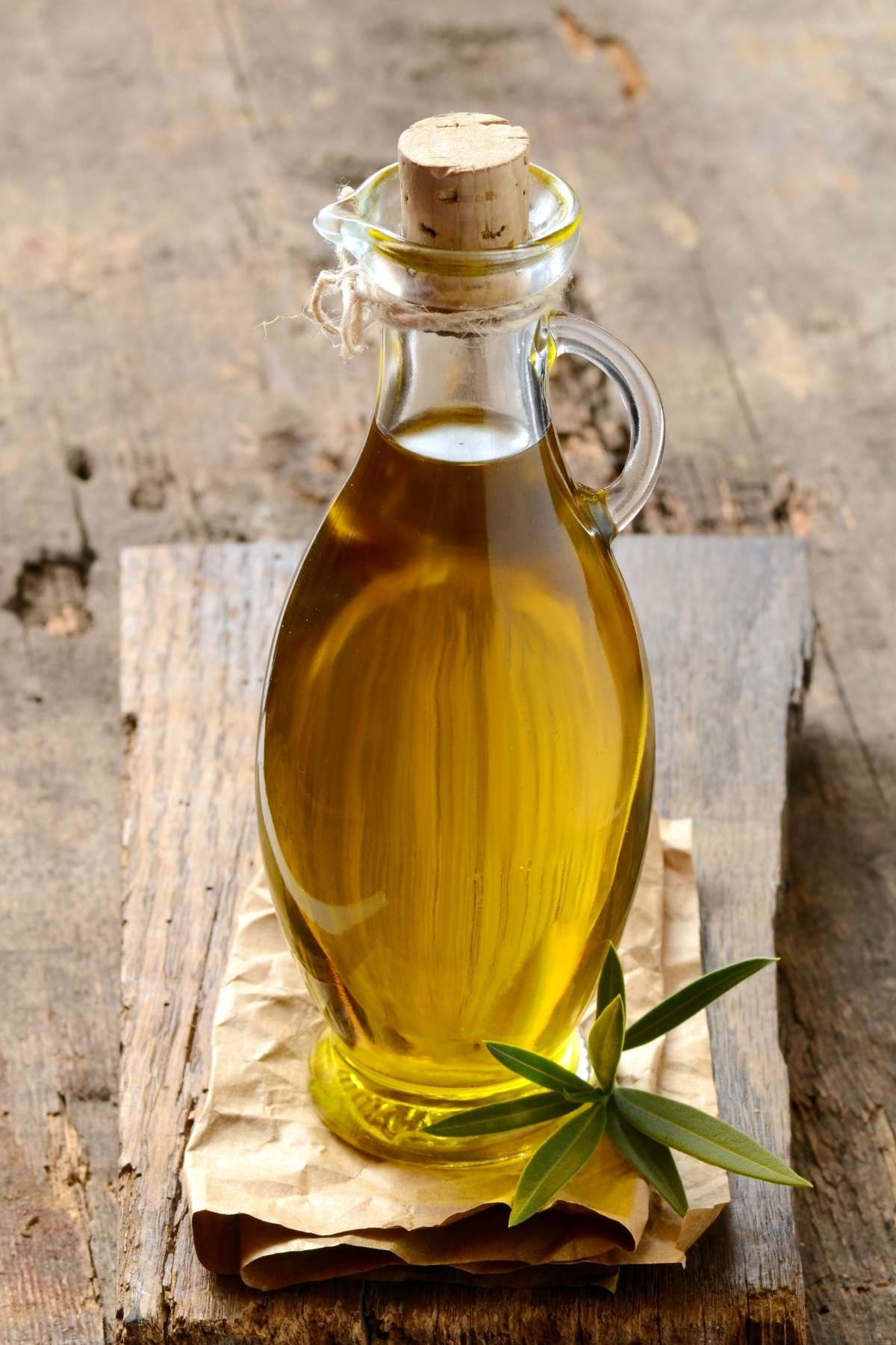 EVOO, or Extra Virgin Olive Oil, is a versatile ingredient that has been used in recipes all over the world for centuries. Whether you drizzle it over a salad, toss it into a stew, or enjoy it with balsamic vinegar and fresh bread, EVOO is a great ingredient to keep in your kitchen.