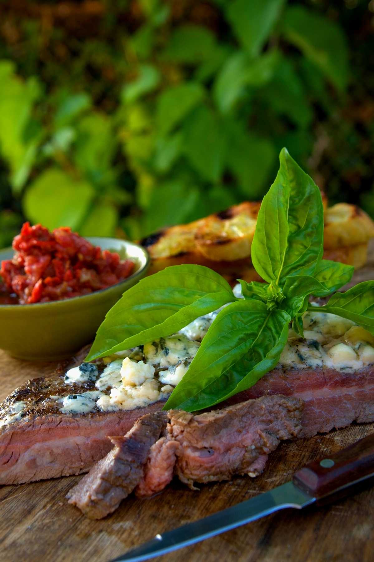 popular-flank-steak-recipes-izzycooking