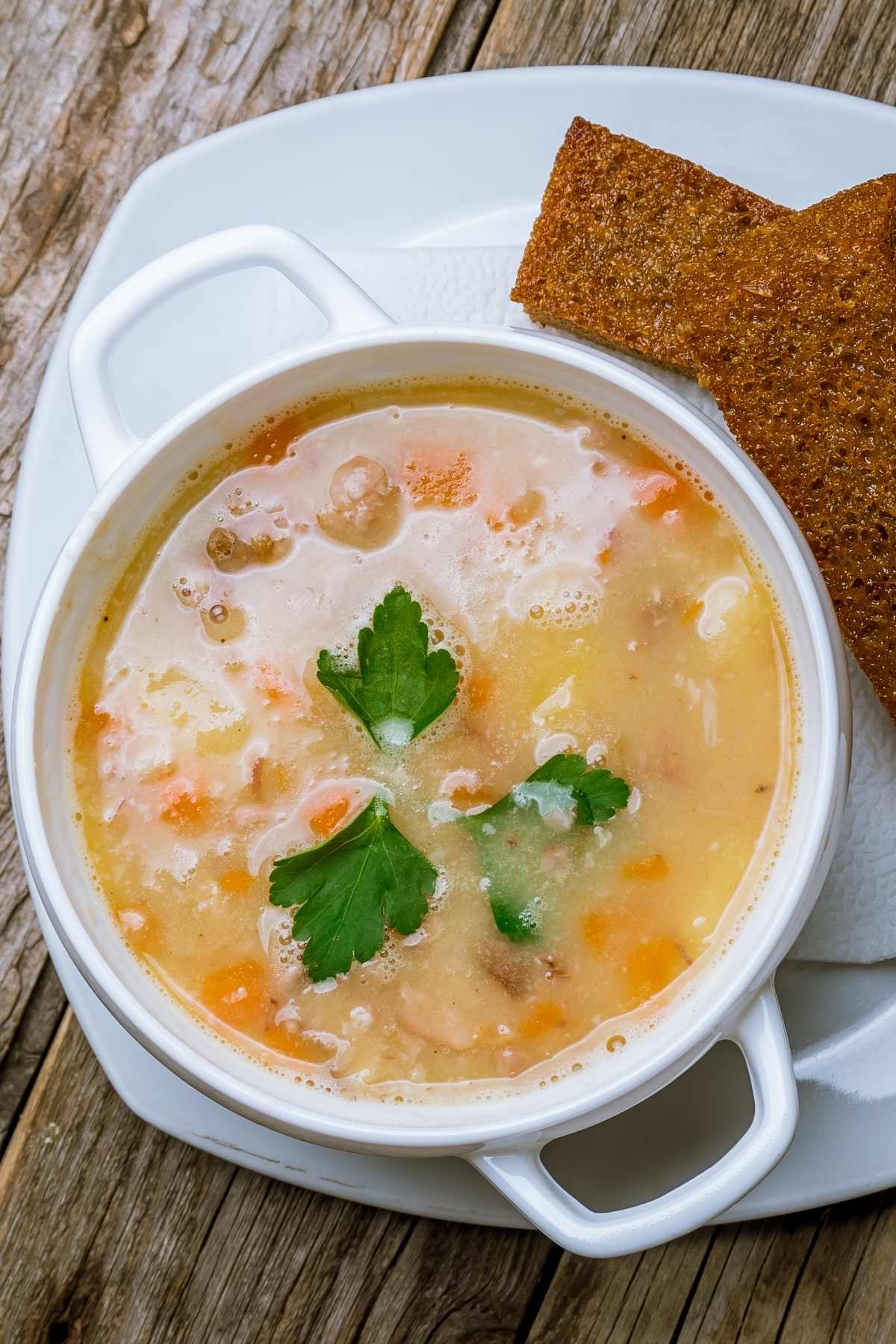 If you have some leftover baked ham from the holidays, this homemade ham soup is the perfect dish to make. It’s easy to prepare and has great flavor.