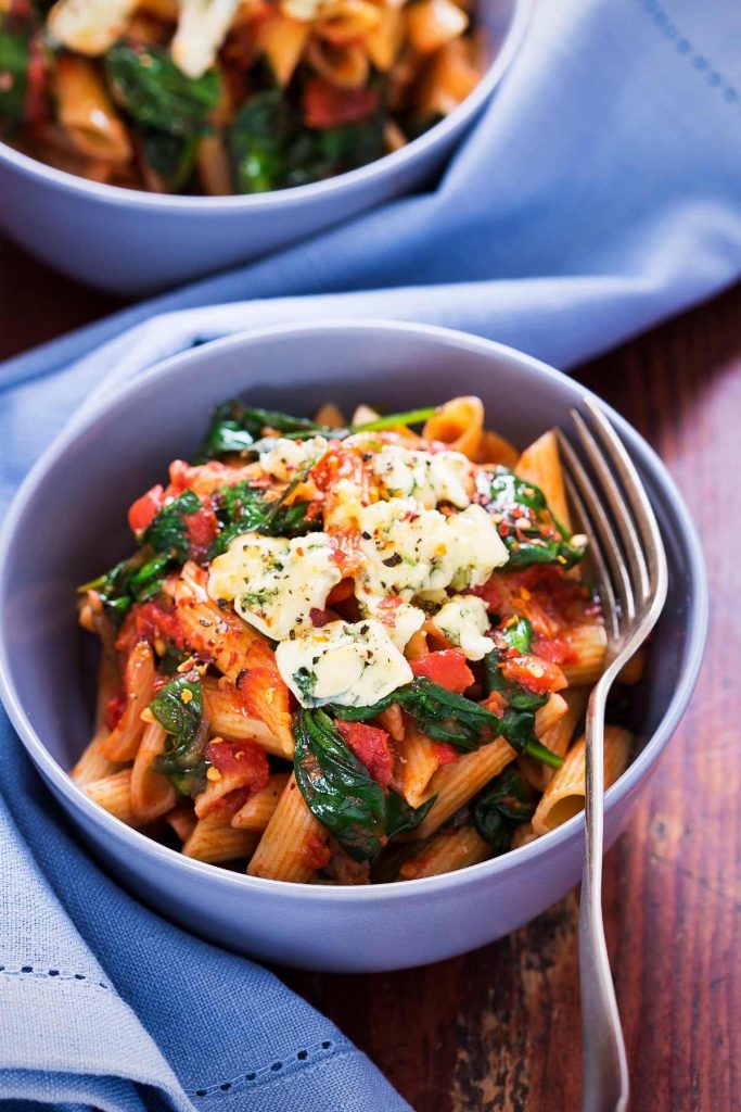 Pasta with Sautéed Cherry Tomatoes and Spinach