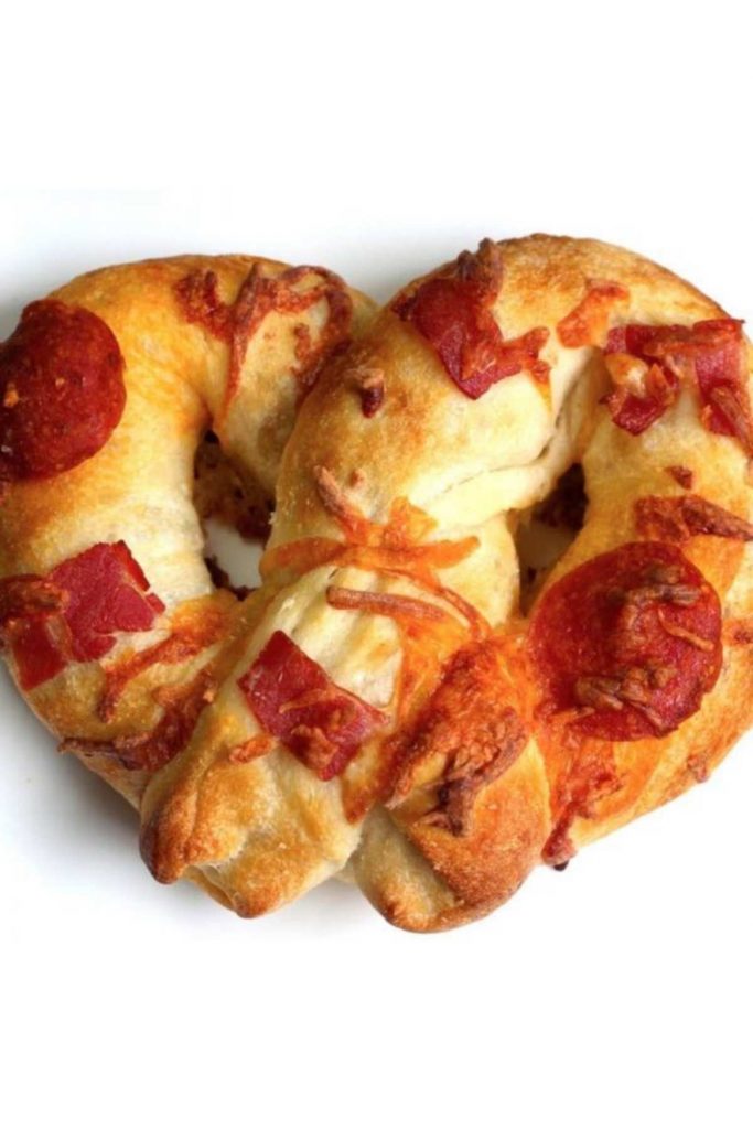 Pepperoni Pizza Pretzels