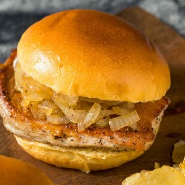 This Chicago-style Pork Chop Sandwich might be quick and easy to make, but do not let that fool you. It is tasty, crunchy, and packs plenty of flavor, so save this recipe immediately to enjoy one night this week!