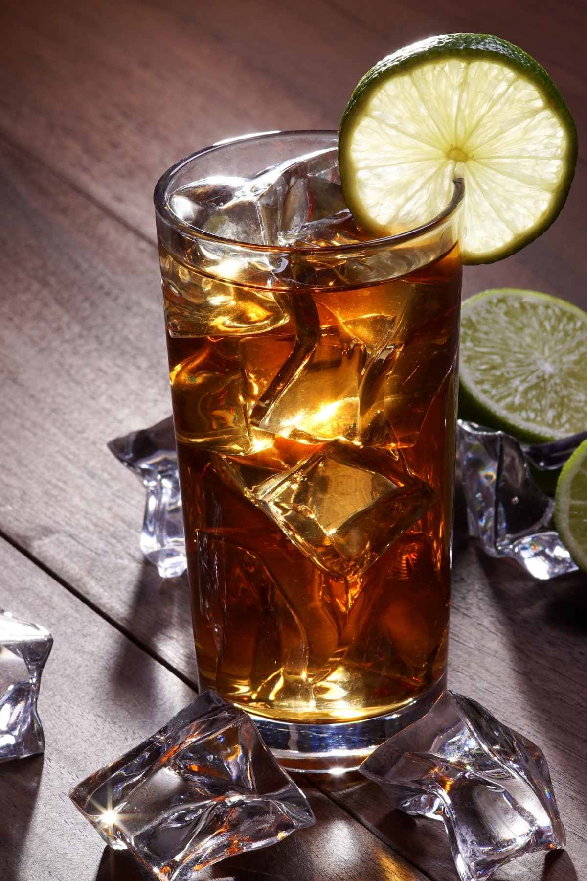 If Long Island iced tea is your favorite party cocktail, you know that it doesn’t actually contain tea. Instead, this popular drink is a delicious combination of five kinds of alcohol, lemon juice, simple syrup, and cola!