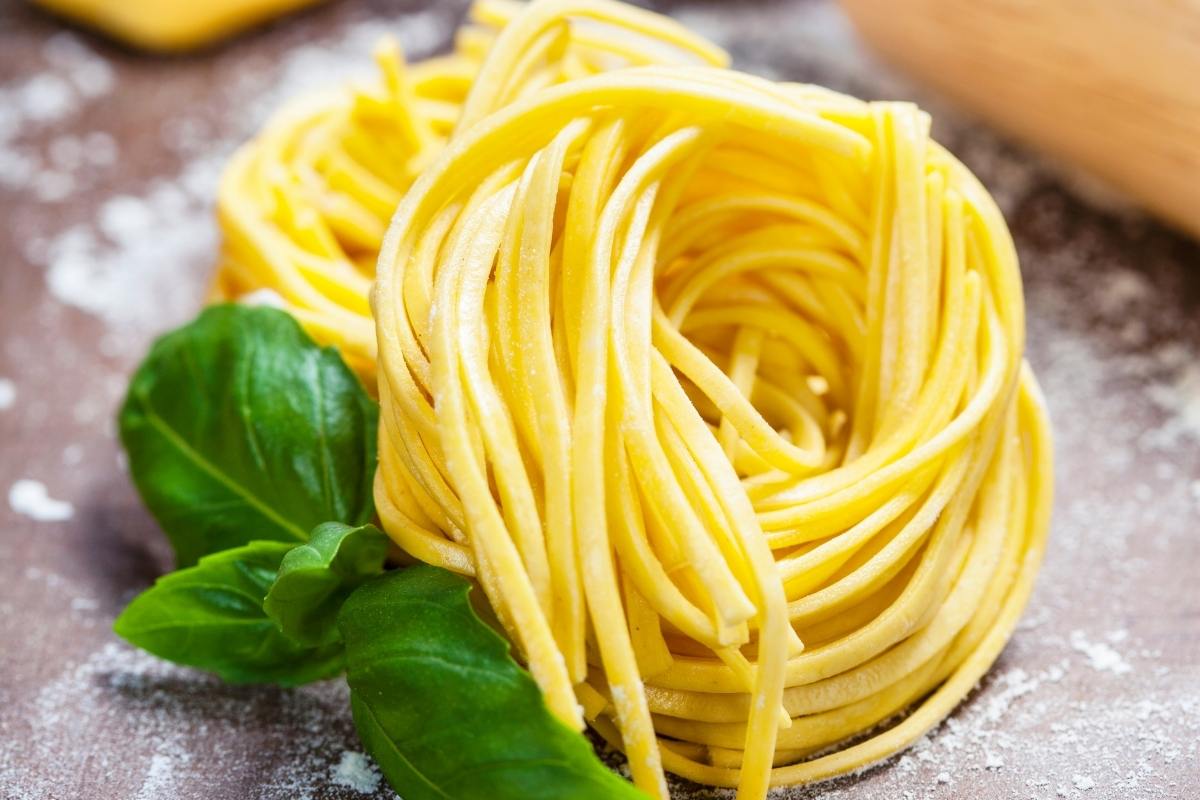 How Long To Cook Fresh Pasta - IzzyCooking