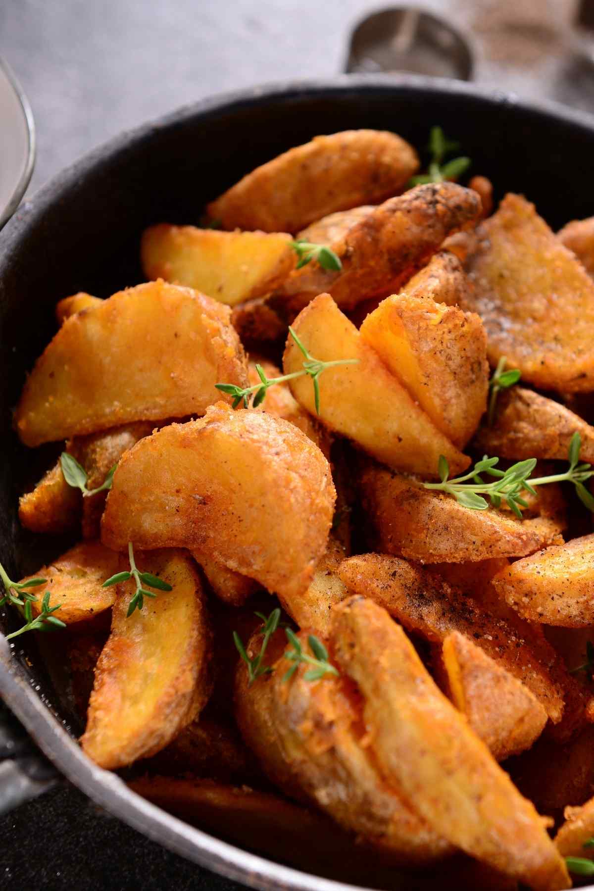 Whether you’re roasting, grilling, or frying them, potato wedges are a popular vegetable to enjoy as a side dish or an appetizer.