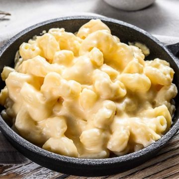 Macaroni and cheese is a comfort food enjoyed by all. It’s creamy, cheesy, and hearty! If mac and cheese is a favorite in your household, why not get creative with the milk you use? In this post, you’ll learn about 10 of the best substitutes for the milk used in most mac and cheese recipes.