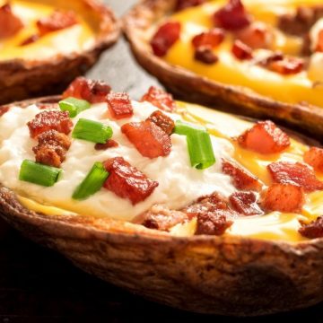 If you love the potato skins served at TGI Fridays, you’ll want to try this copycat recipe. It’s the perfect dish to serve to a crowd when you’re hosting game day or movie night.