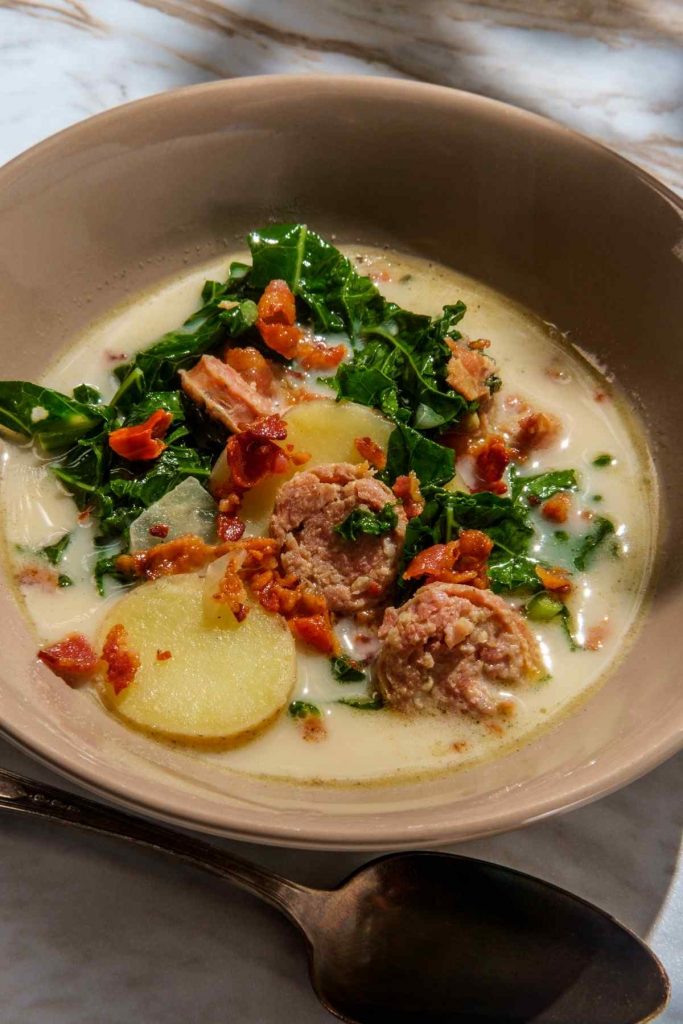 Zuppa Toscana (Tuscan Bean Soup)