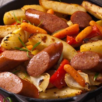 Chicken sausage is a delicious alternative to pork. We’ve collected 18 of the best chicken sausage recipes for you to make at home. From quick and easy chicken sausage and peppers to an impressive pumpkin pasta with spicy sausage, you’ll want to give these delicious recipes a try!