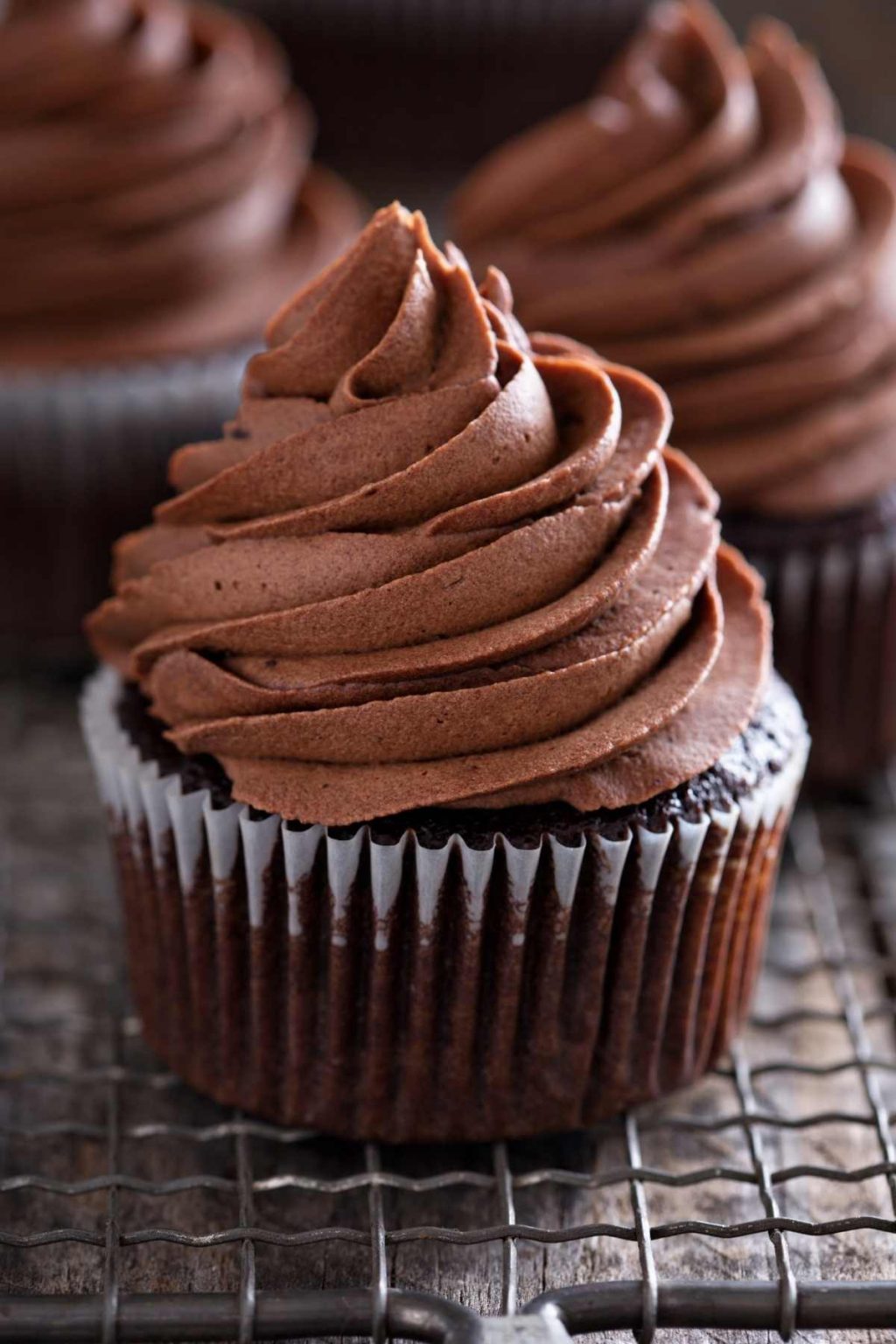 Chocolate ganache frosting izzycooking