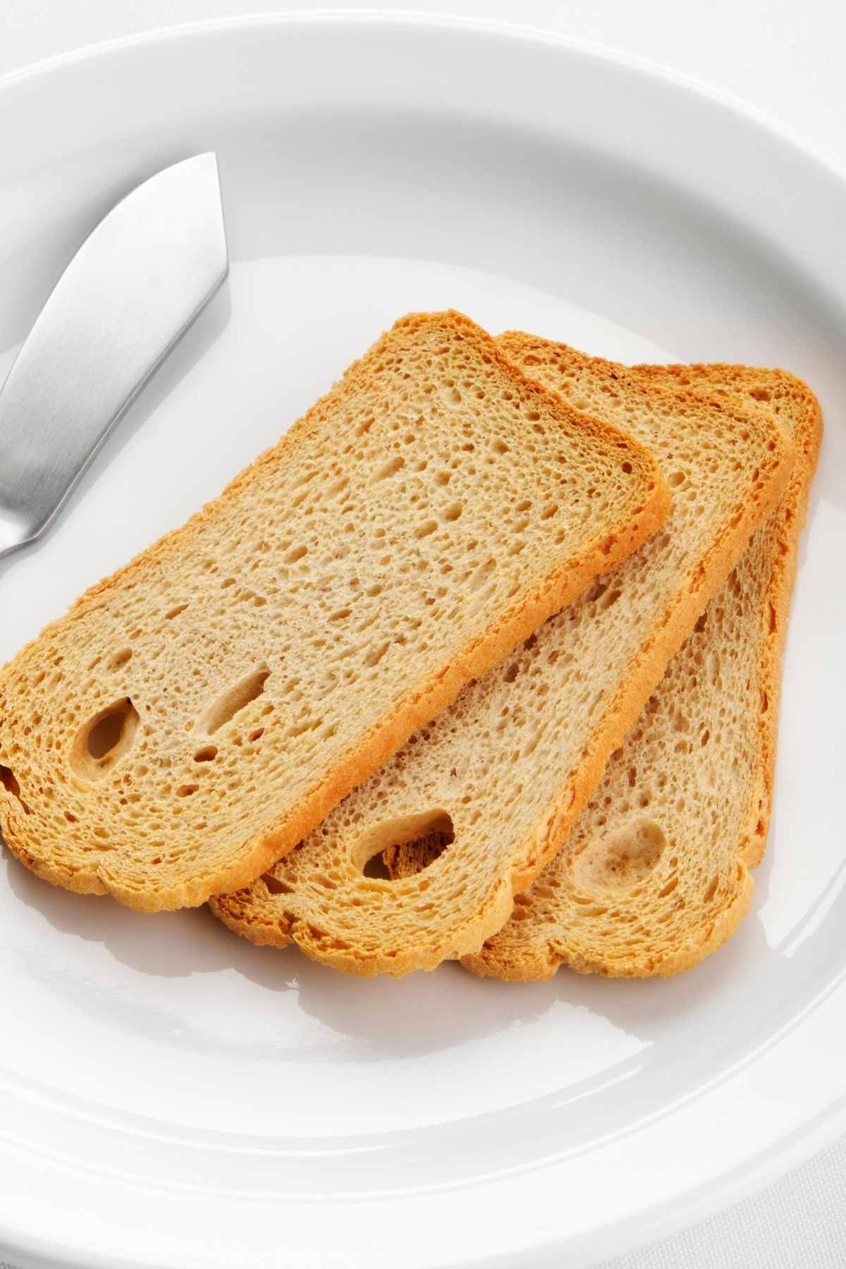 Melba toast is a delicious and versatile snack that can be prepared in less than an hour. You’ll be amazed at how easy it is to make and how many uses it has in the kitchen!