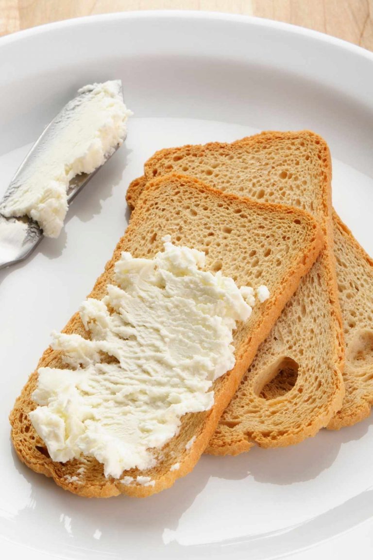 Easy Melba Toast IzzyCooking