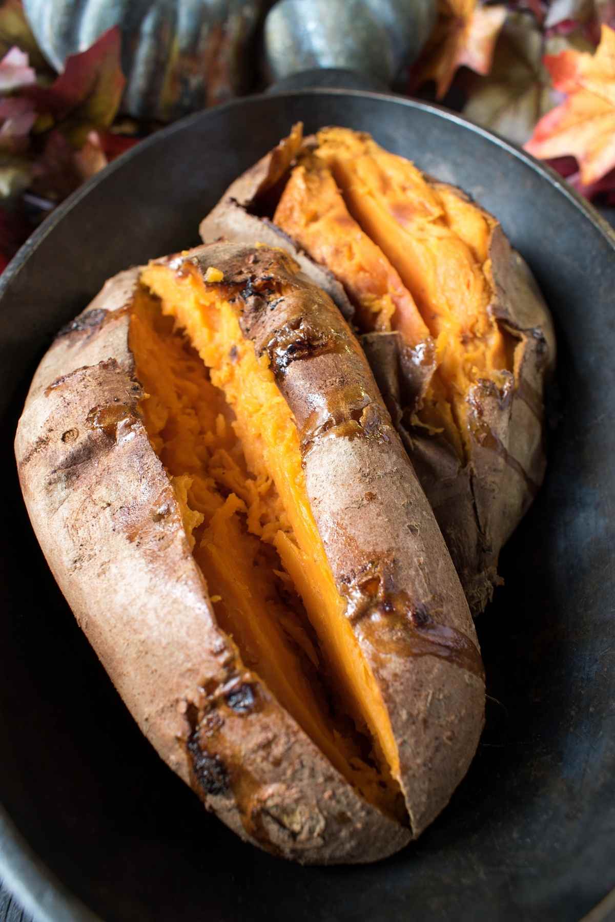 Using a microwave to cook sweet potatoes is a fast and convenient way to get dinner on the table. This recipe for Microwave Sweet Potato takes just 10 minutes, and you’ll love how tender and flavorful the potato turns out.