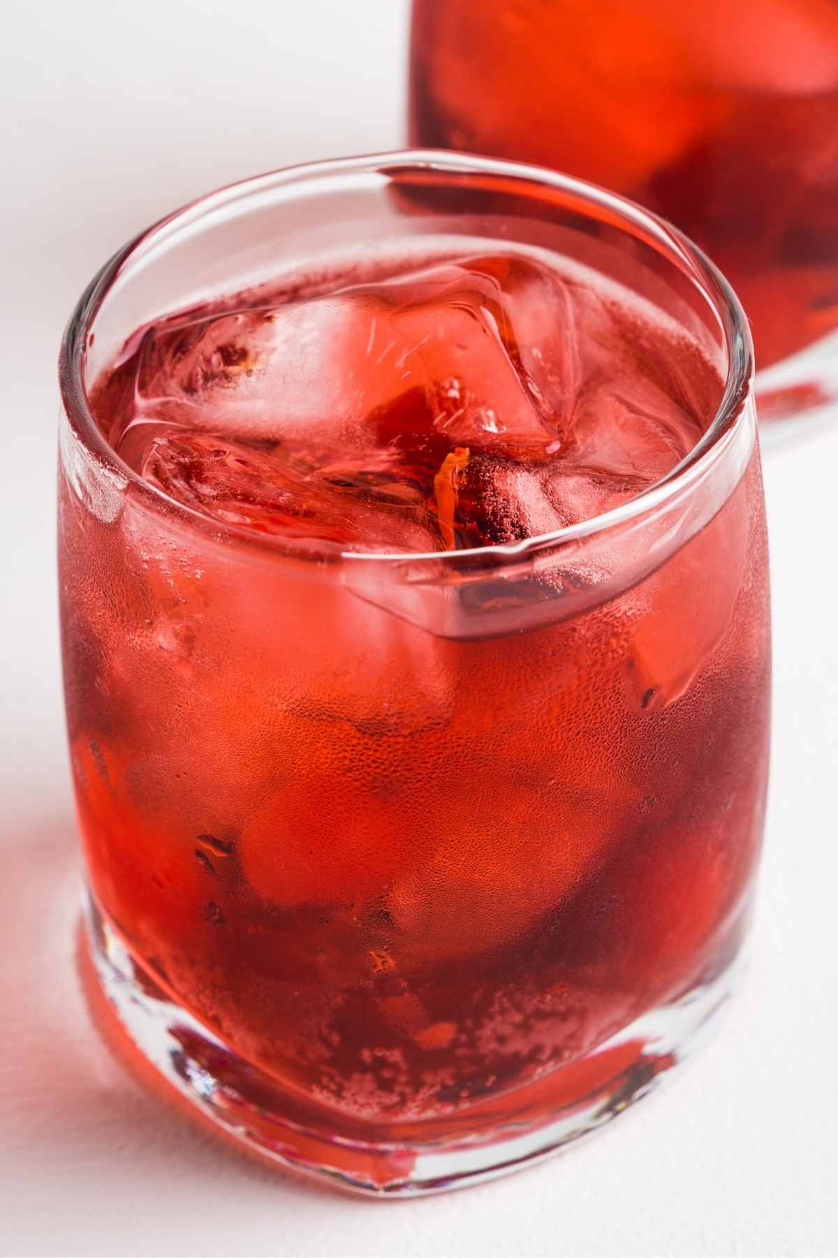 This Royal Flush cocktail is a delicious combination of peach schnapps, Crown Royal whiskey, and tart cranberry juice. It’s the perfect blend of sweet and tart flavors and is easy to drink.