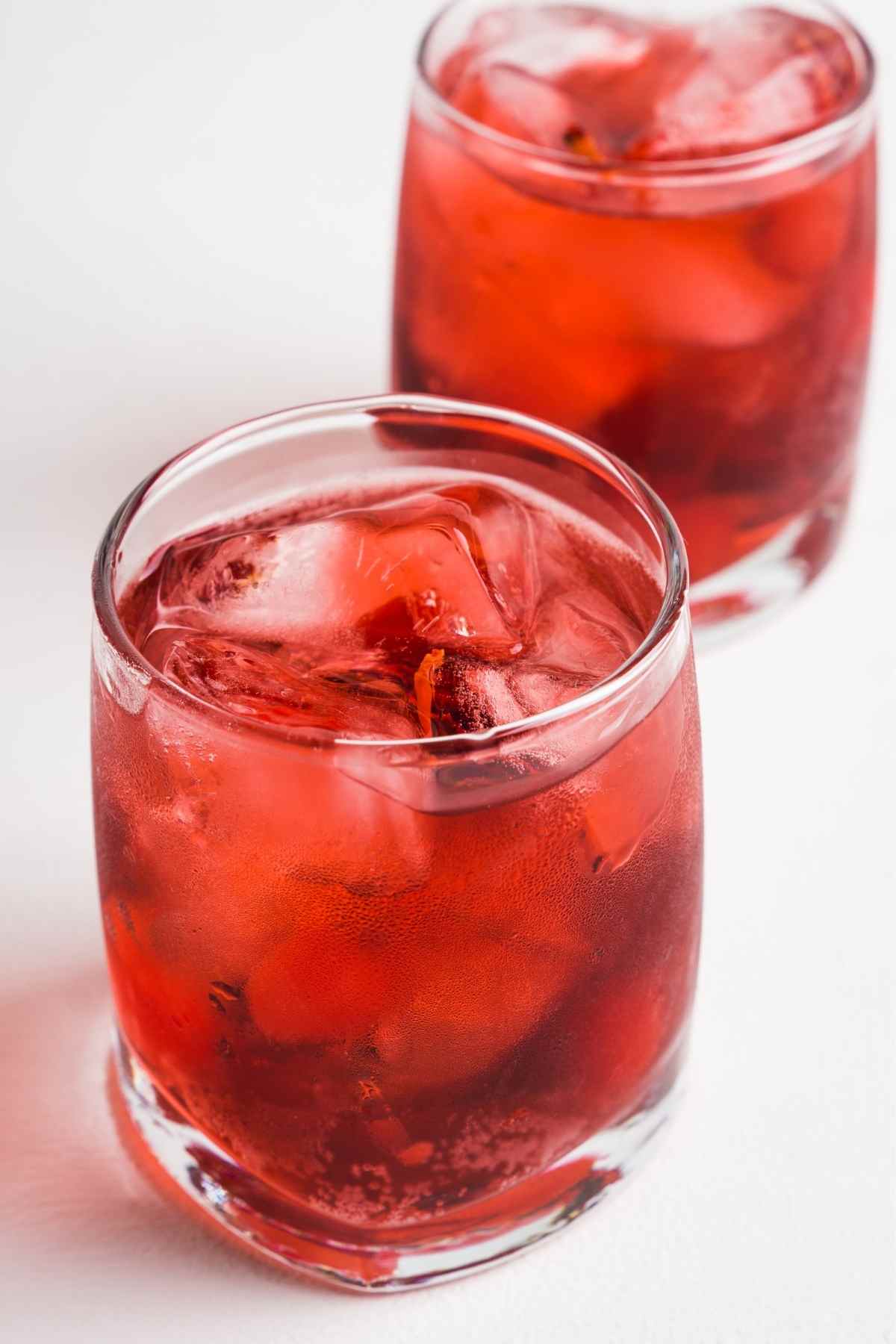 This Royal Flush cocktail is a delicious combination of peach schnapps, Crown Royal whiskey, and tart cranberry juice. It’s the perfect blend of sweet and tart flavors and is easy to drink.