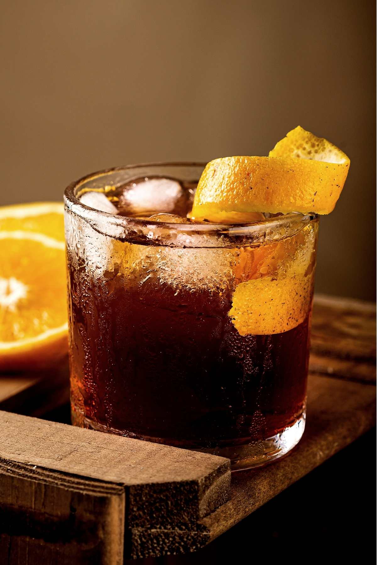 11 Best Sweet Vermouth Cocktails (Easy Vermouth Drinks) - IzzyCooking
