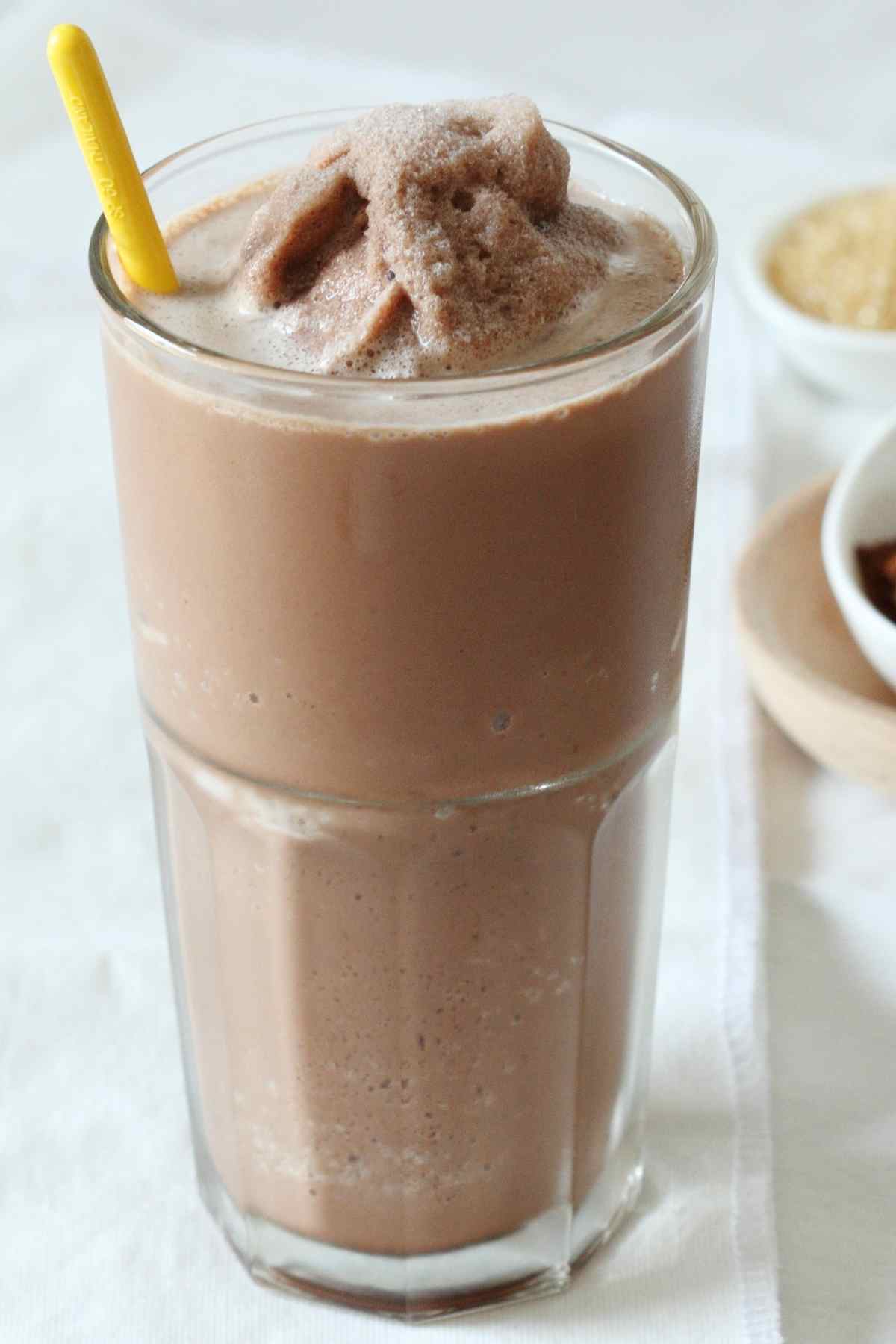 14 Best Keto Smoothie Recipes For A Keto-Friendly Diet - IzzyCooking