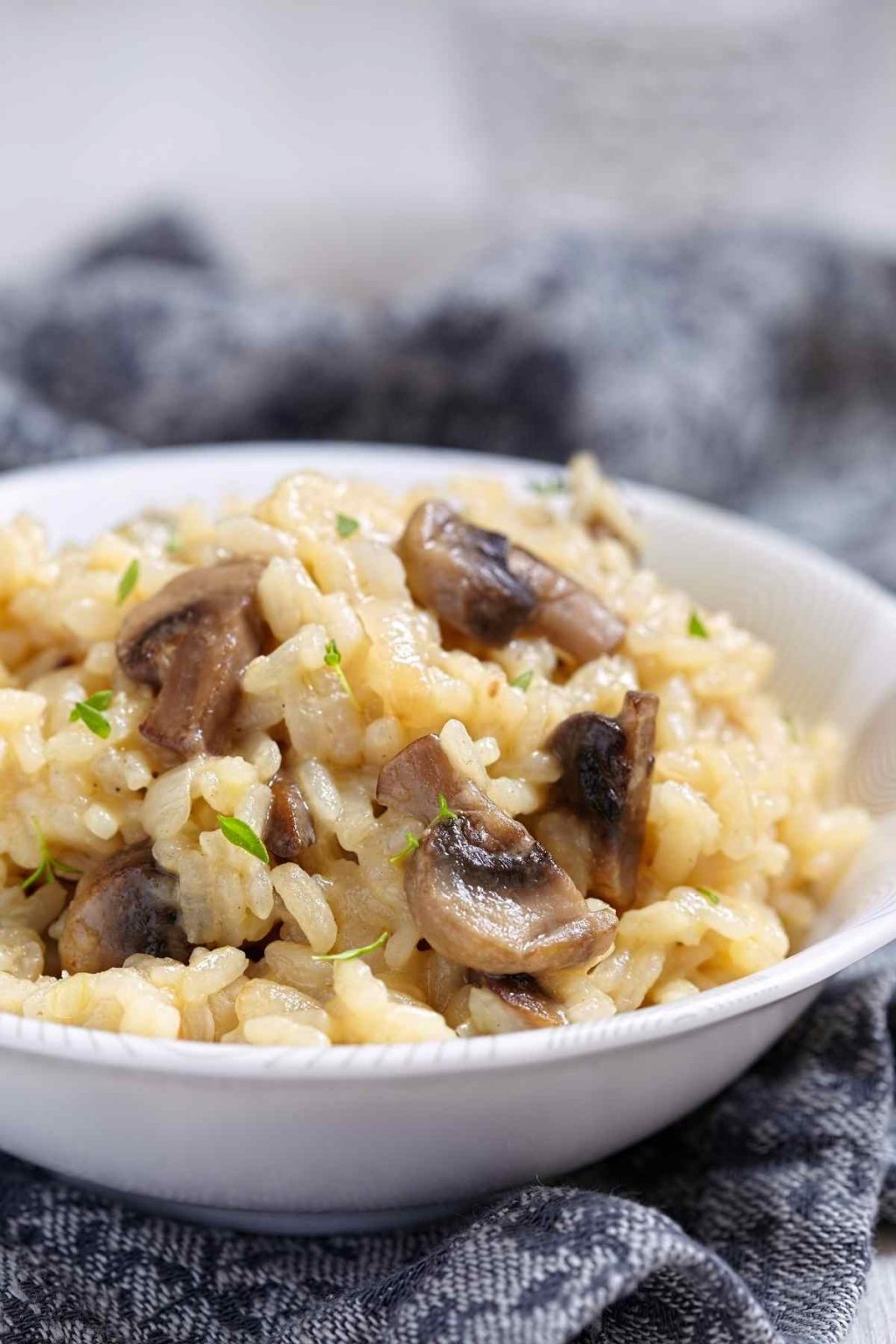 14 Easy Meals For One (Quick Dinner Recipes For One Person) IzzyCooking