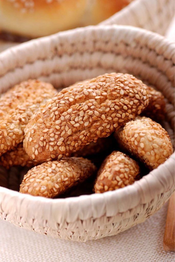 Classic Italian Sesame Cookies