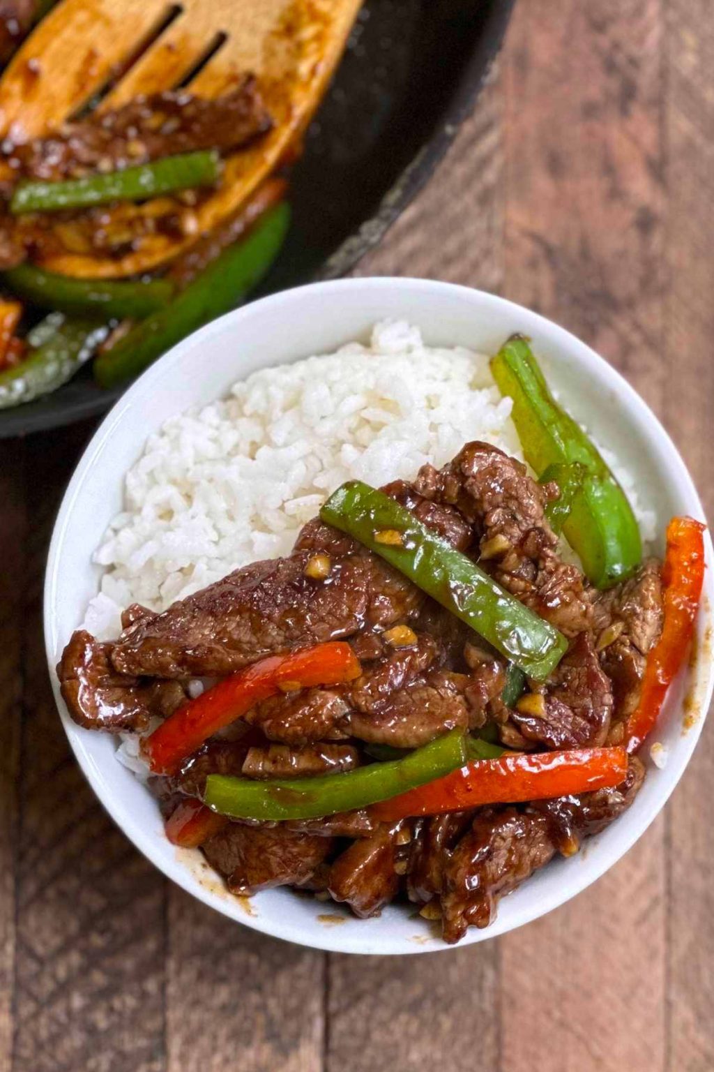 Quick and Easy Pepper Steak And Rice Recipe - IzzyCooking