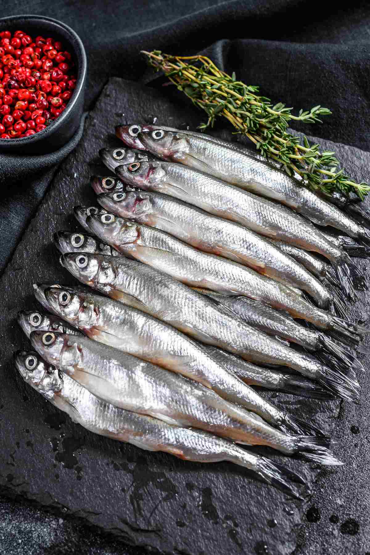 Crispy and flavorful, fried smelt fish is better than chips with dip any day! Coated in a mouthwatering herb mixture, these tiny crispy bites are actually irresistible. Find out more about smelt fish and how to fry up the tastiest recipe ever.