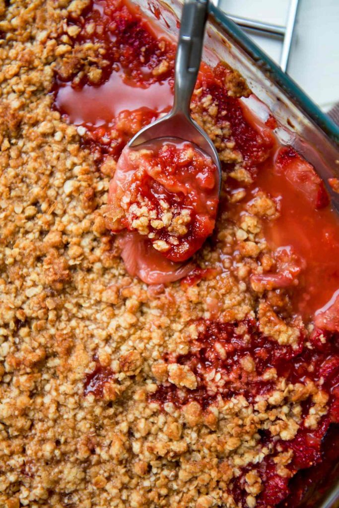 Strawberry Rhubarb Crumble