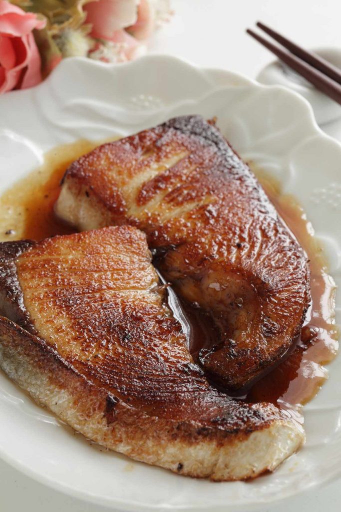 Baked Yellowtail With Teriyaki Sauce