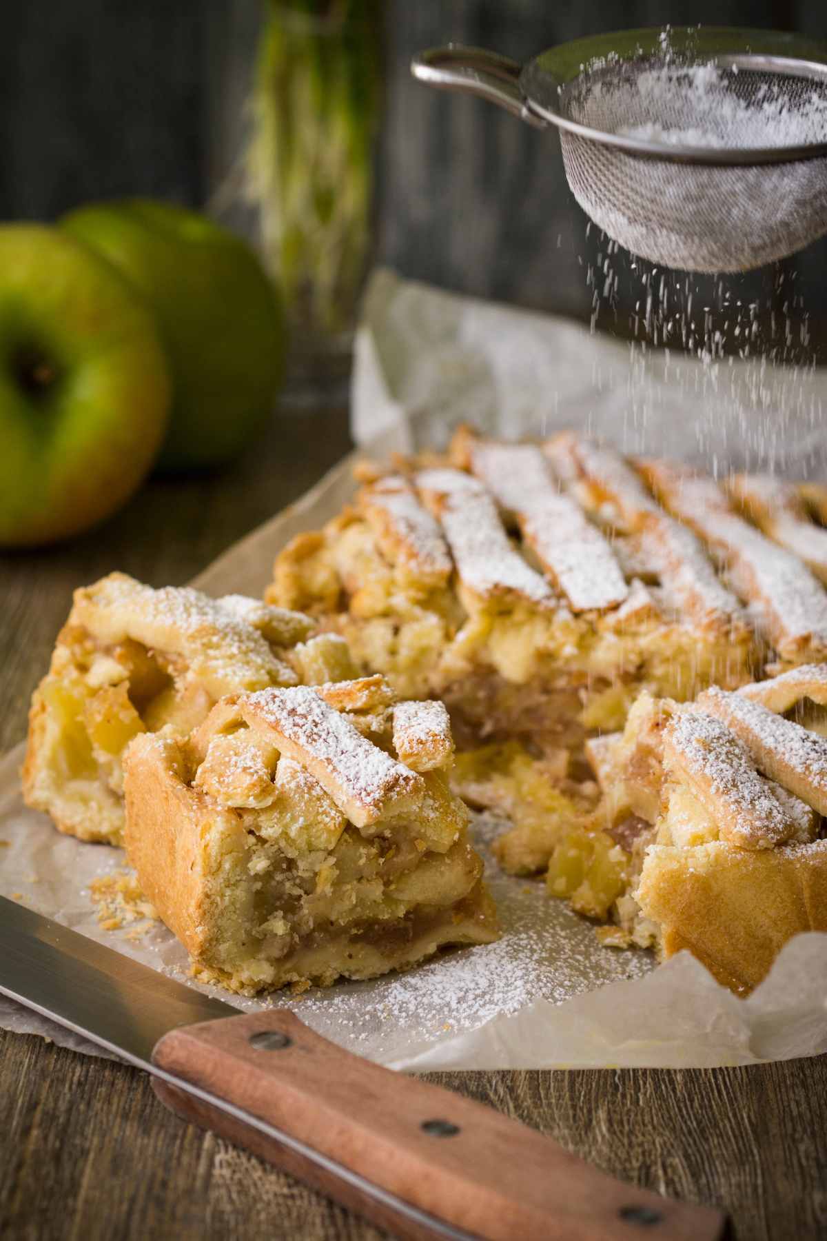 12 Canned Apple Pie Filling Recipes (Ways to Use Canned Pie Fillings