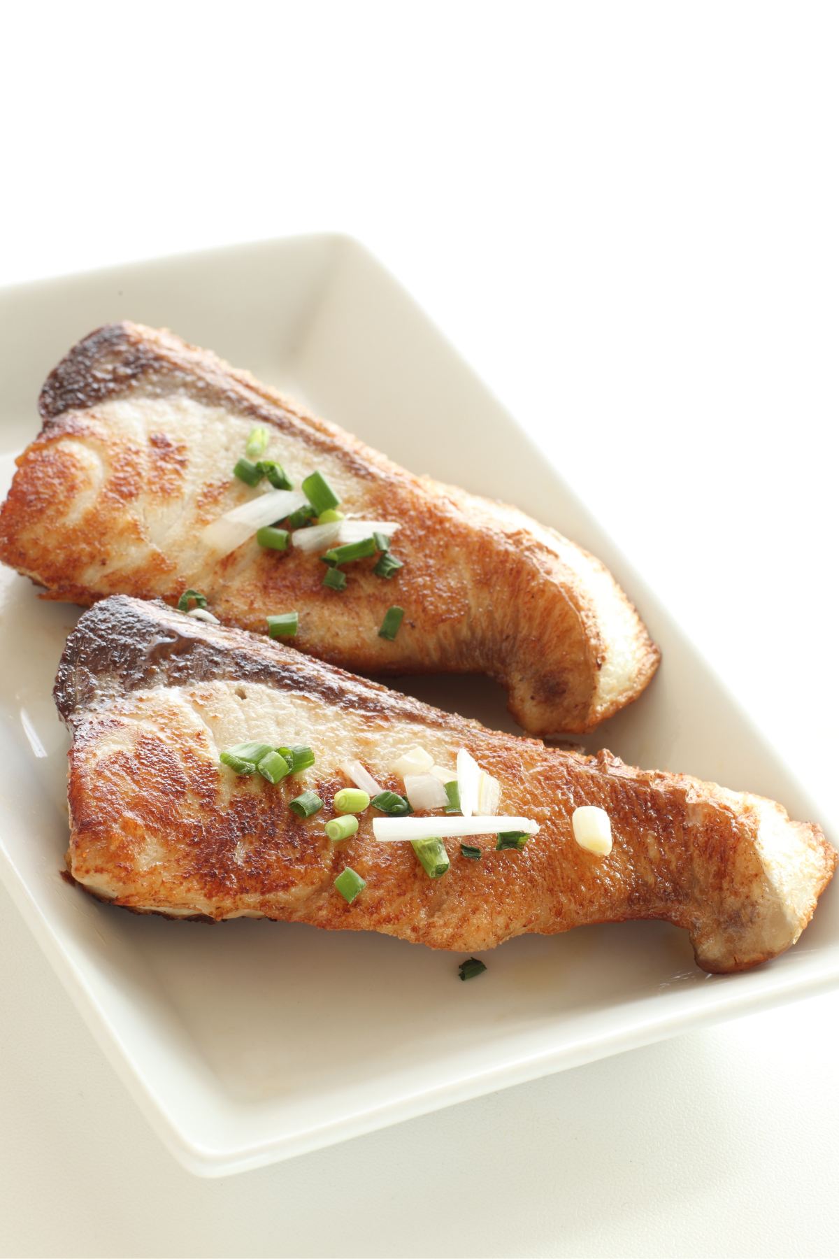 Best Yellowtail Recipes (How To Cook Yellowtail) IzzyCooking