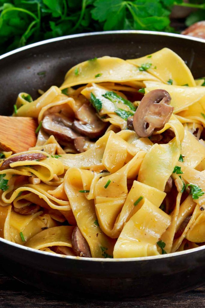 Mushroom and Spinach Pappardelle