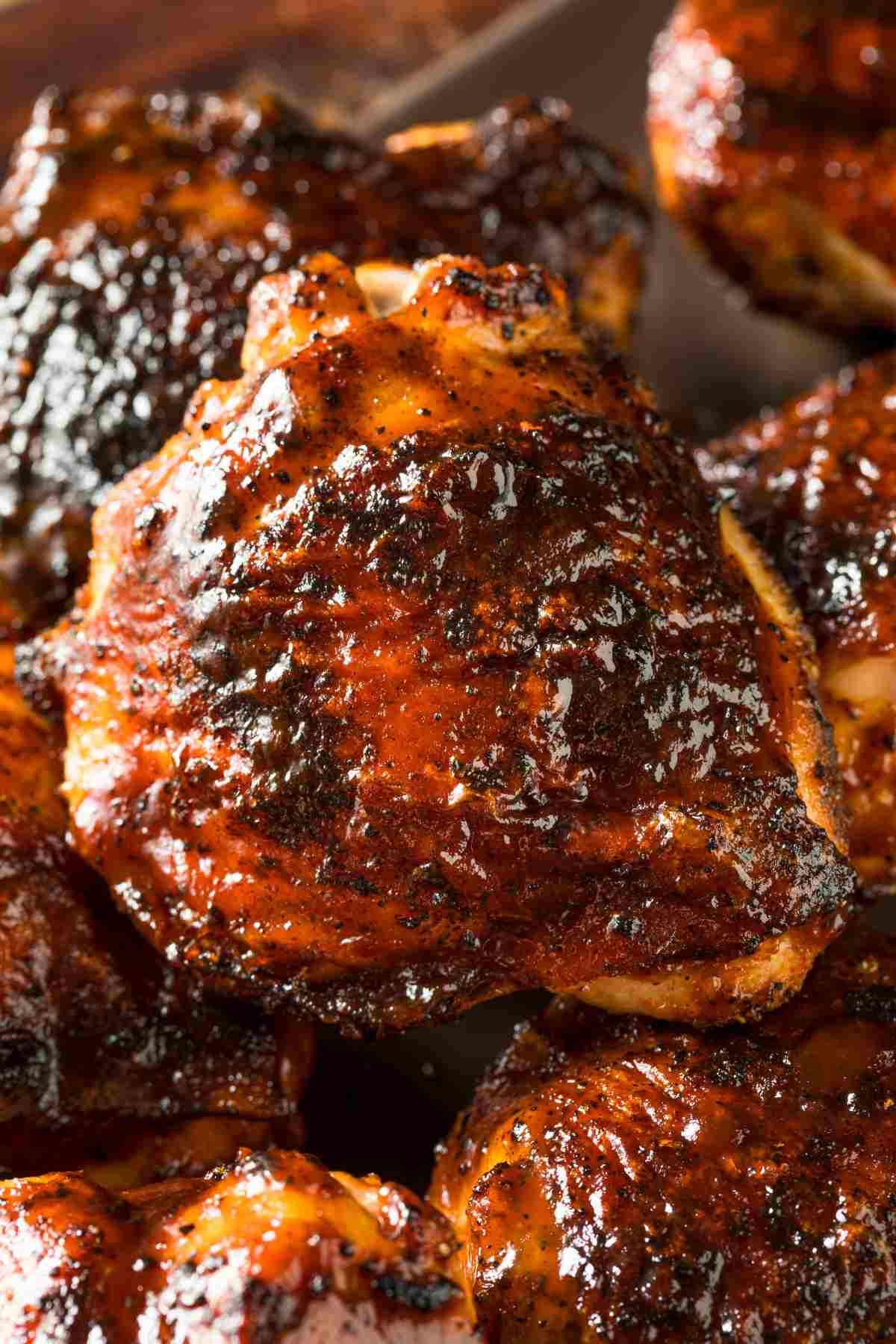 The best Chicken Thigh Internal Temperature produces tender, juicy and flavorful meat! Learn all the tips you need to know including how to measure chicken thighs’ internal temp.