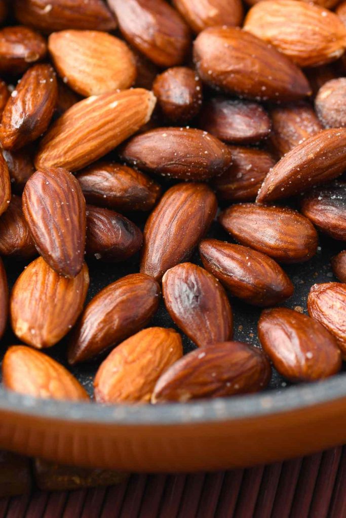 Low-Carb Baked Almonds Recipe – Roasted Smokey Flavor