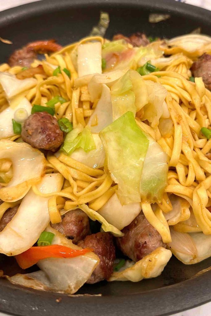 This quick and easy Cabbage and Noodles dish is loaded with flavorful noodles, crisp-tender cabbage, and comforting sausages. It’s a delicious combination of flavors and textures.