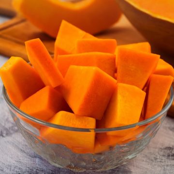Are Sweet Potatoes Keto? We all know that sweet potatoes are nutritious food as they’re high in fiber and antioxidants, but can you eat them when you are on a keto diet? In this post, you’ll learn everything about the carb content of sweet potatoes, and how to substitute them for a keto-friendly recipe.