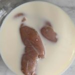 If you’ve made Southern fried chicken before, you probably marinated the chicken in milk or buttermilk. Marinating Chicken in Milk acts as both a tenderizer and a flavor enhancer. In this post, we’re sharing some tips on using milk or buttermilk to marinate chicken.
